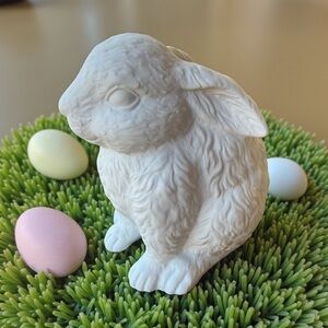 EASTER Lenox Vintage Sitting Bunny Figurine White Easter Rabbit Decor